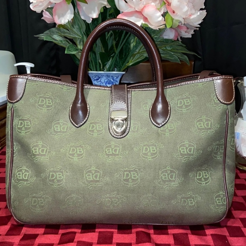 Vintage Dooney and Bourke Large Tote